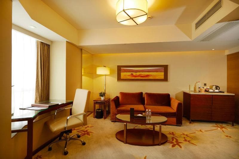 New World Metro Grand Hotel main