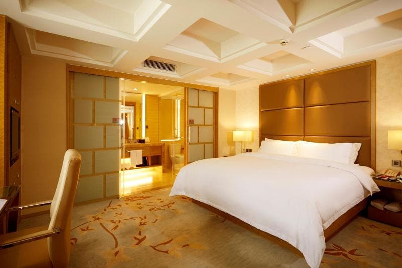 New World Metro Grand Hotel photo 1
