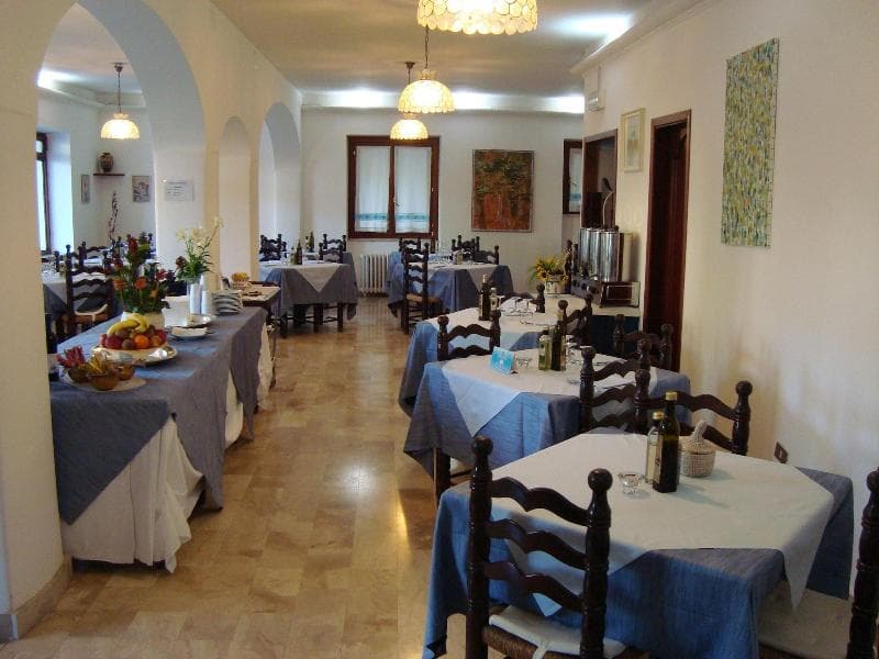 Hotel Sandalyon 3