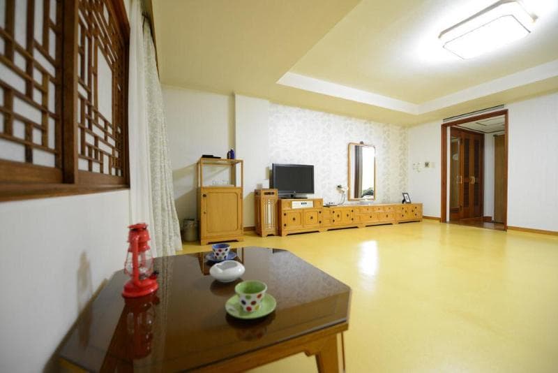Onyang Hot Spring Hotel 4