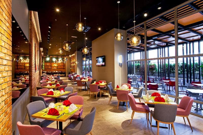 The Straits Hotel & Suites 5