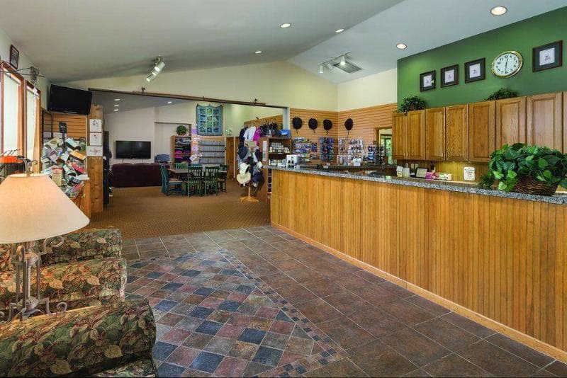 Whispering Woods Resort 5