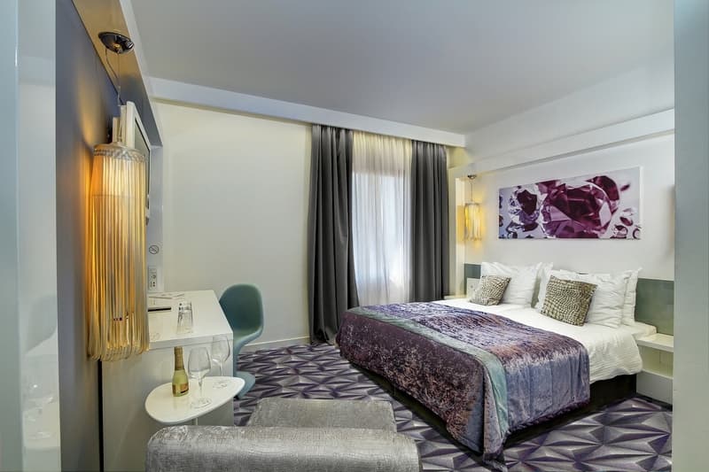 Luxe Boutique Hotel 4