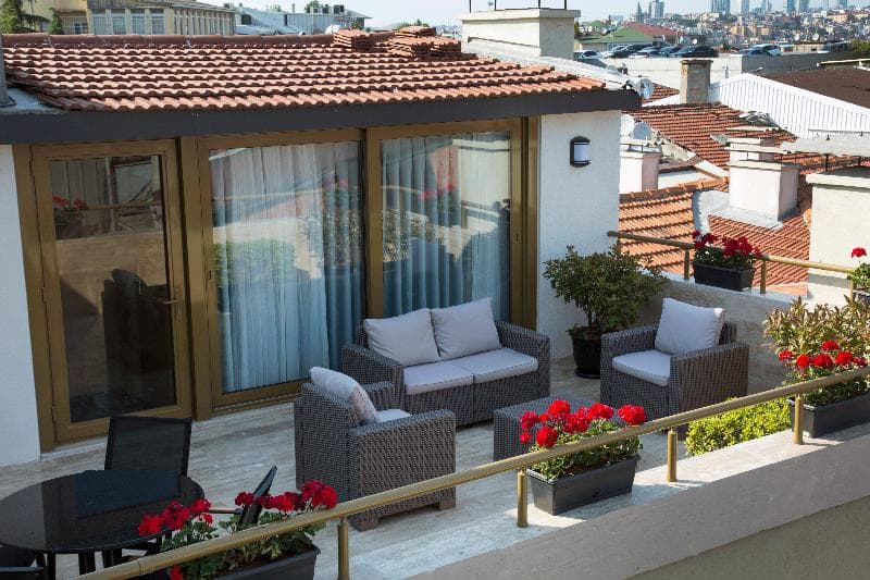 Tan Hotel - Special Category 4