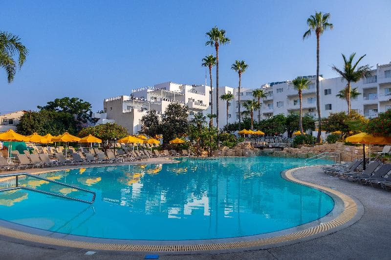 Mayfair Gardens 2