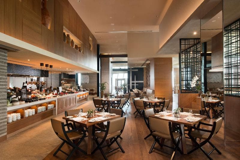 Conrad Manila 3