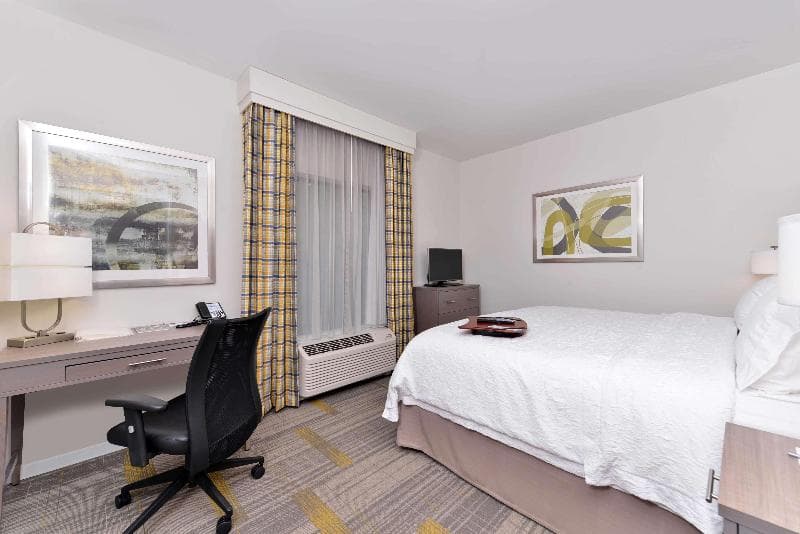Hampton Inn & Suites Shelby 5