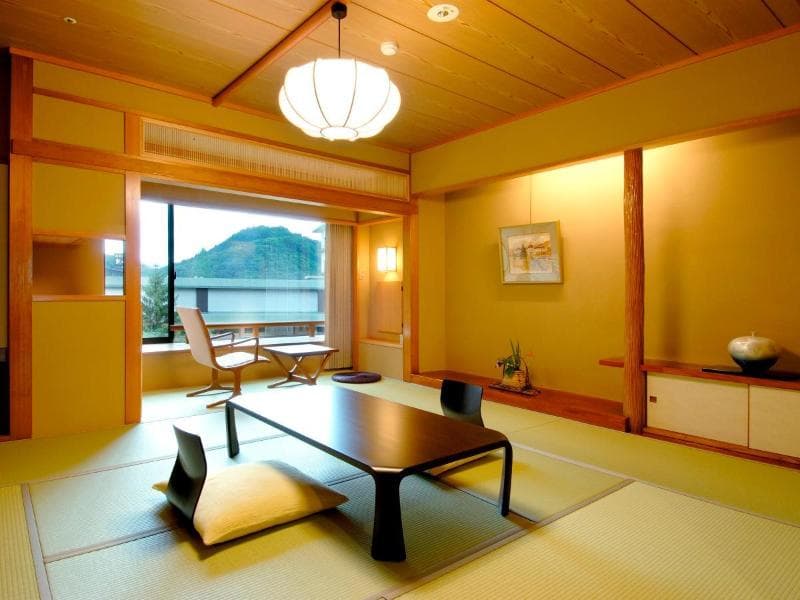 Takinoyu Hotel main