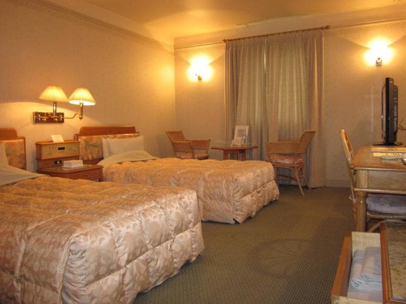 Hotel Merieges 4