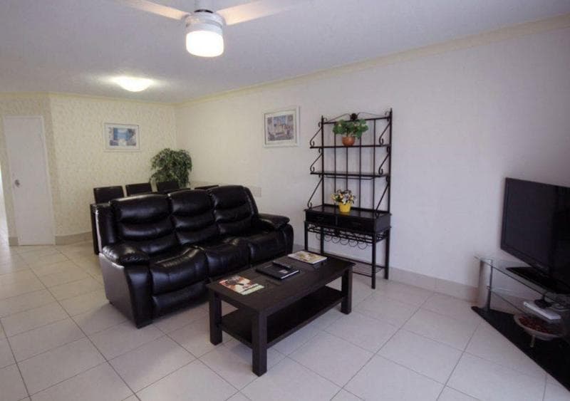 Comfort Inn & Suites Mari Court 1
