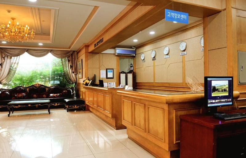 Chambord Tourist Hotel 4