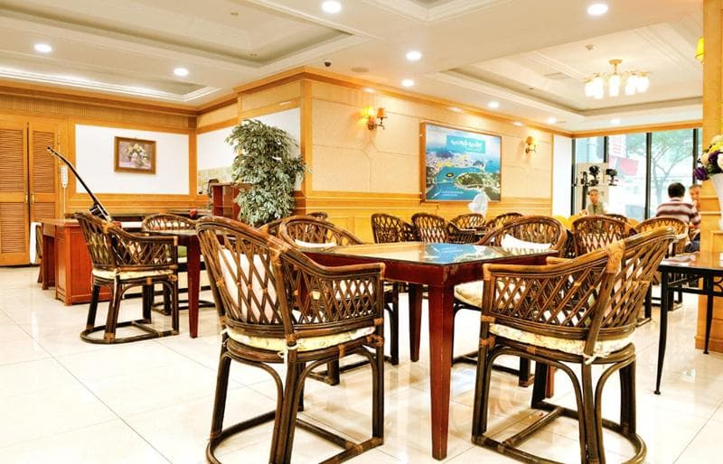 Chambord Tourist Hotel 2