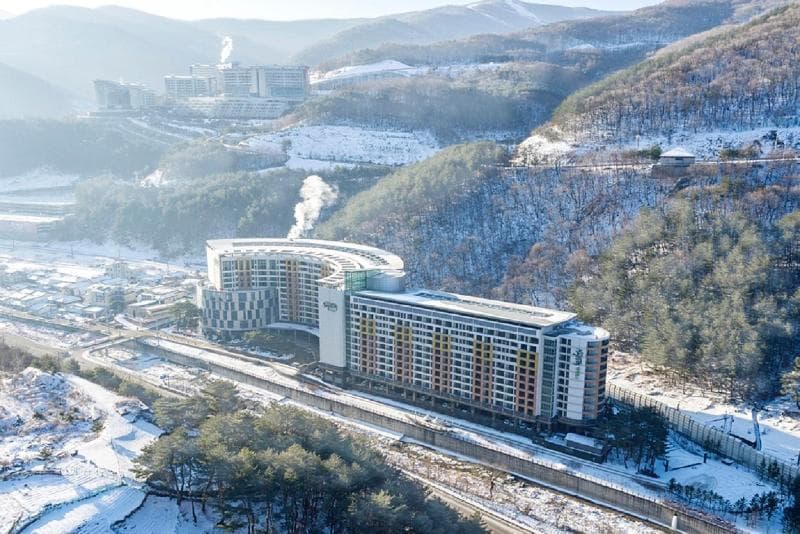 May Hills Resort (Ex. Sundail Resort) 5