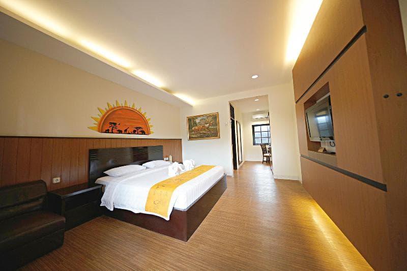Royal Safari Garden Resort & Conventions photo 1