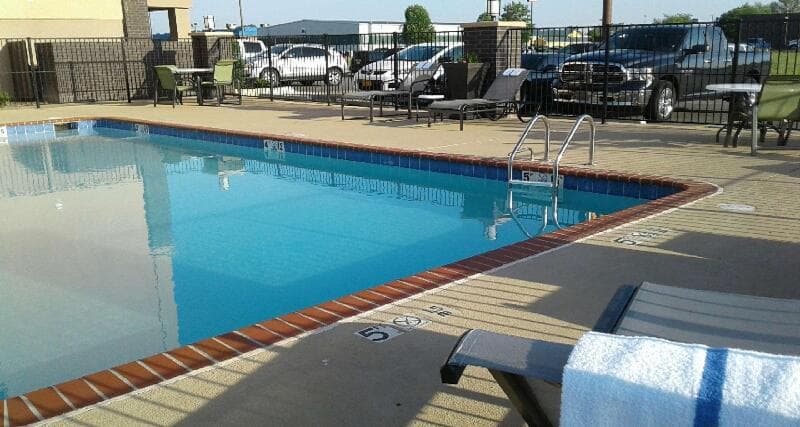 Best Western Plus Jonesboro Inn & Suites 5