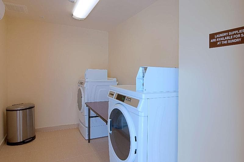 Best Western Plus Miami Airport North Hotel & Suites 4