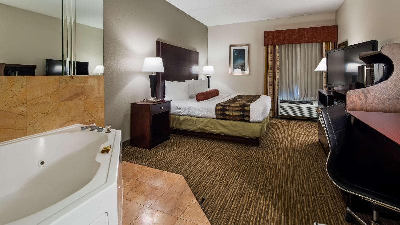 Best Western Plus O'Hare International South Hotel 5