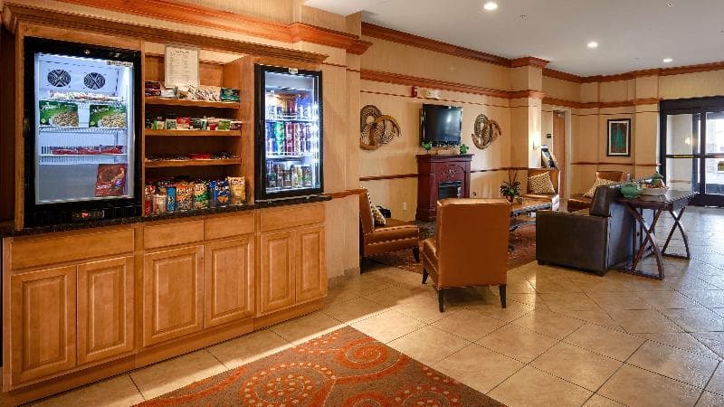 Best Western Plus Pontoon Beach 3
