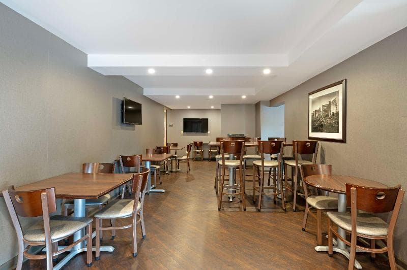 Best Western University Inn At Valparaiso 3