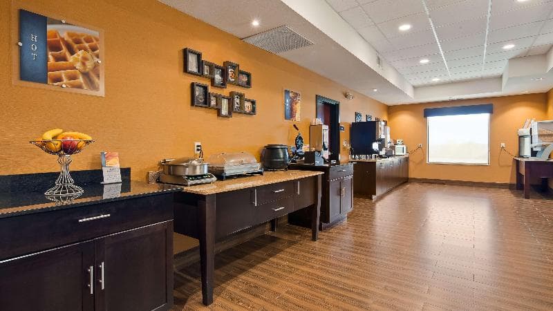 Best Western Plus Hiawatha Hotel 3