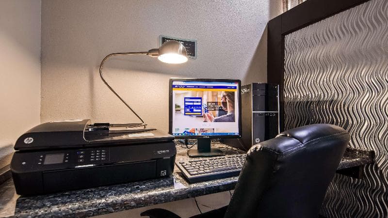 Best Western Mt. Vernon Inn photo 1