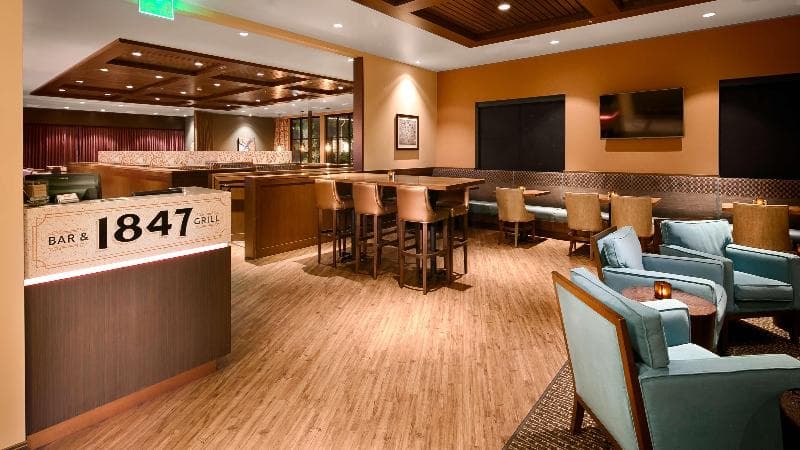 Best Western Premier Boulder Falls Inn 3