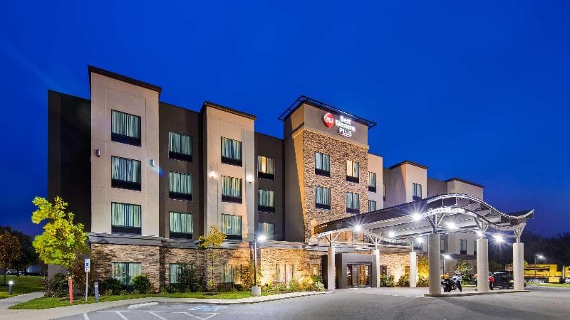 Best Western Plus Atrium Inn & Suites 2