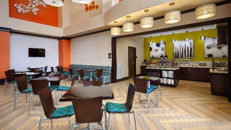 Best Western Premier Ashton Suites-Willowbrook 3