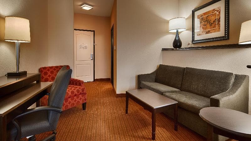 Best Western Plus DFW Airport West Euless 5