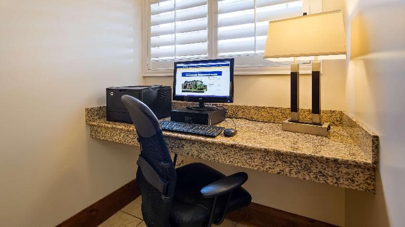 Best Western Plus Landmark Hotel photo 1