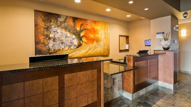 Best Western Plus Service Inn & Suites 3