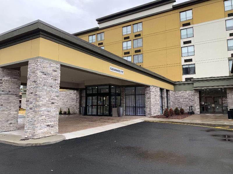 Best Western Plus Fort Saskatchewan Inn & Suites 3