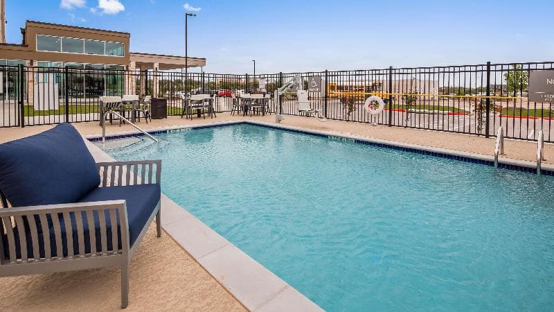 Best Western Plus Drayton Valley All Suites 5