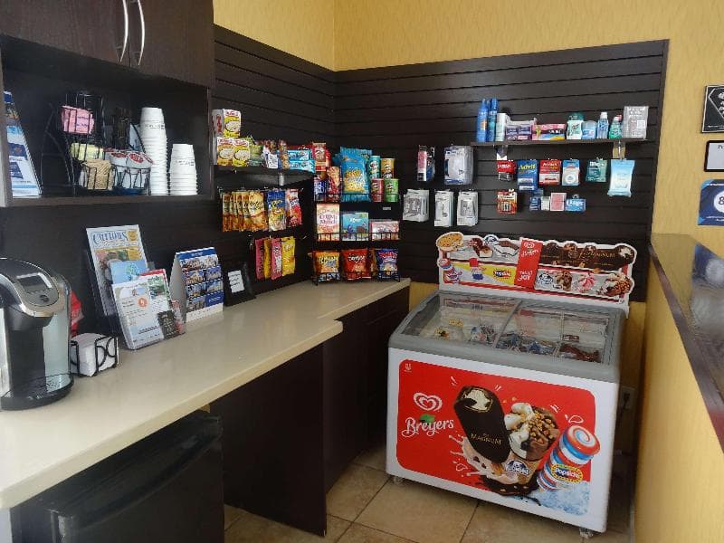 Best Western Plus Bowmanville 4