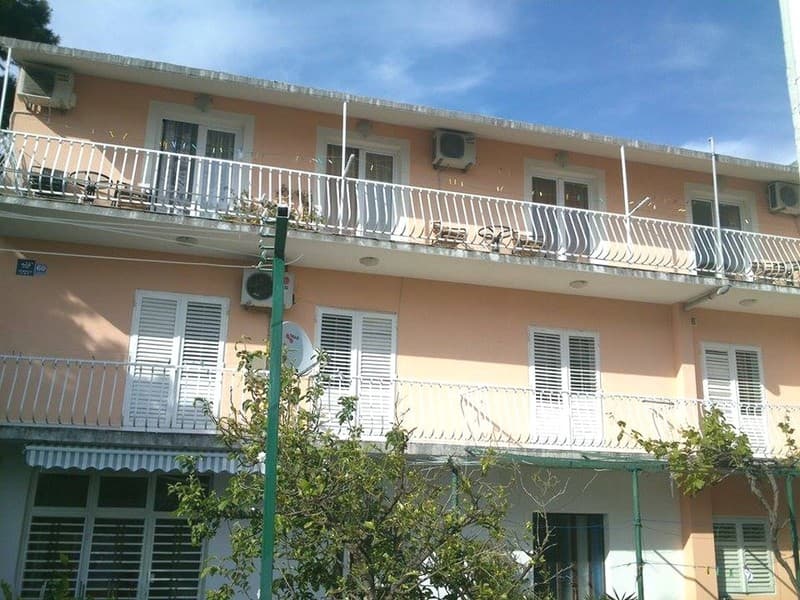Apartments Jela photo 1