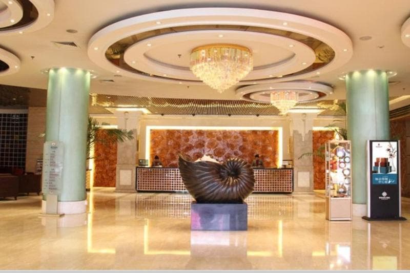 The Center Hotel Weihai main