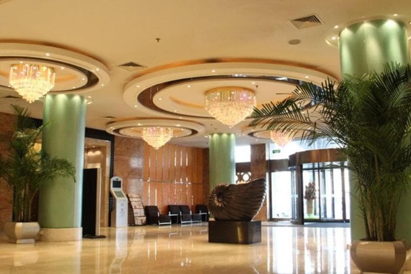 The Center Hotel Weihai photo 1