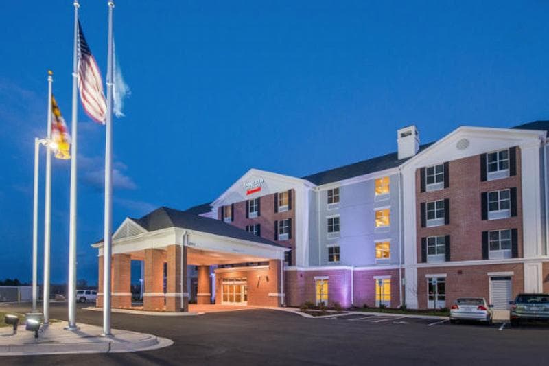 Fairfield Inn & Suites Easton photo 1
