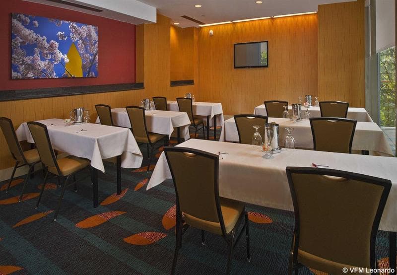 Residence Inn Bethesda Downtown 5