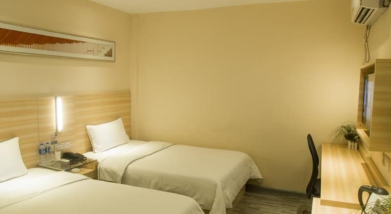 Kaiserdom Hotel Guangzhou Airport 4