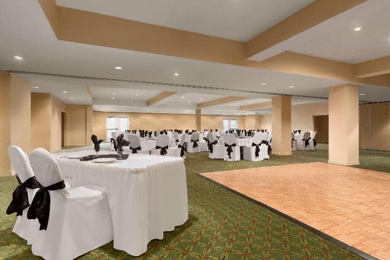 Days Inn By Wyndham Oromocto Conference Centre photo 1