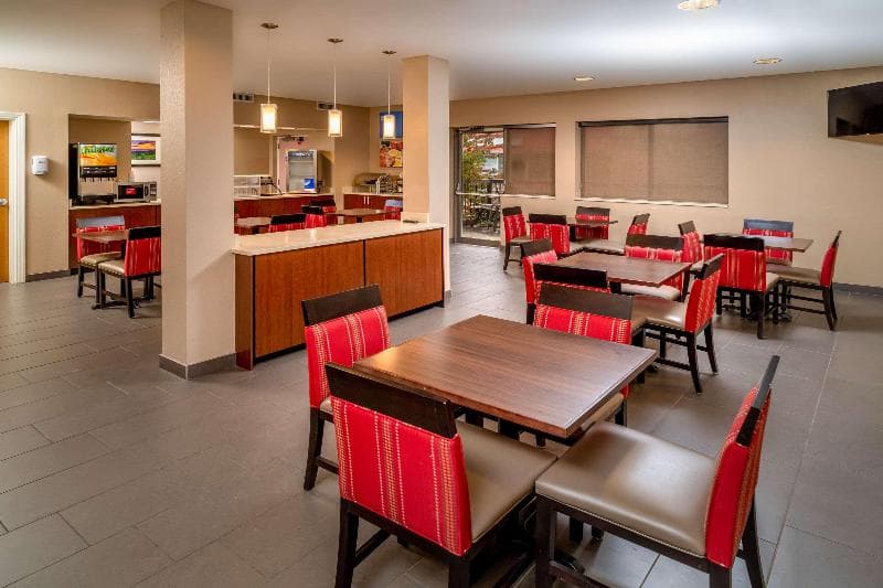 Comfort Inn Grundy 3