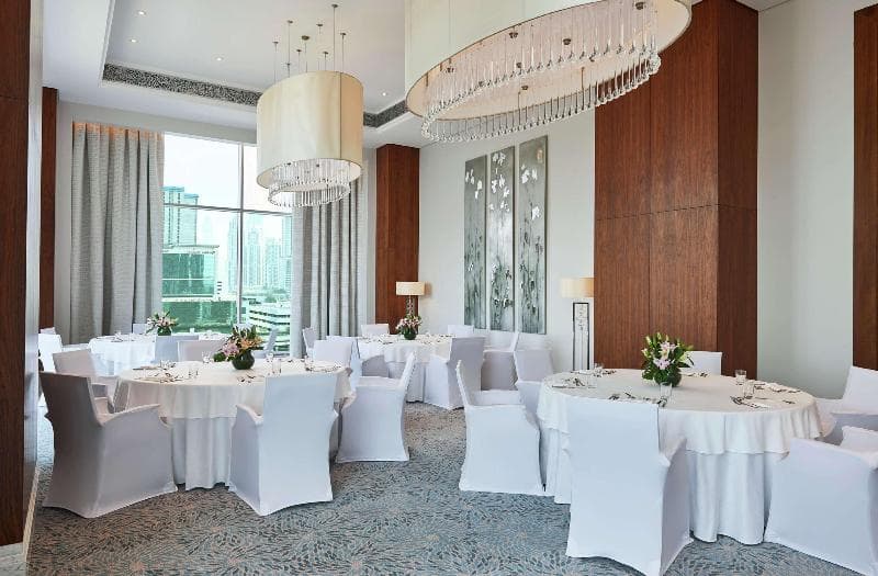 Hilton Dubai Al Habtoor City 5
