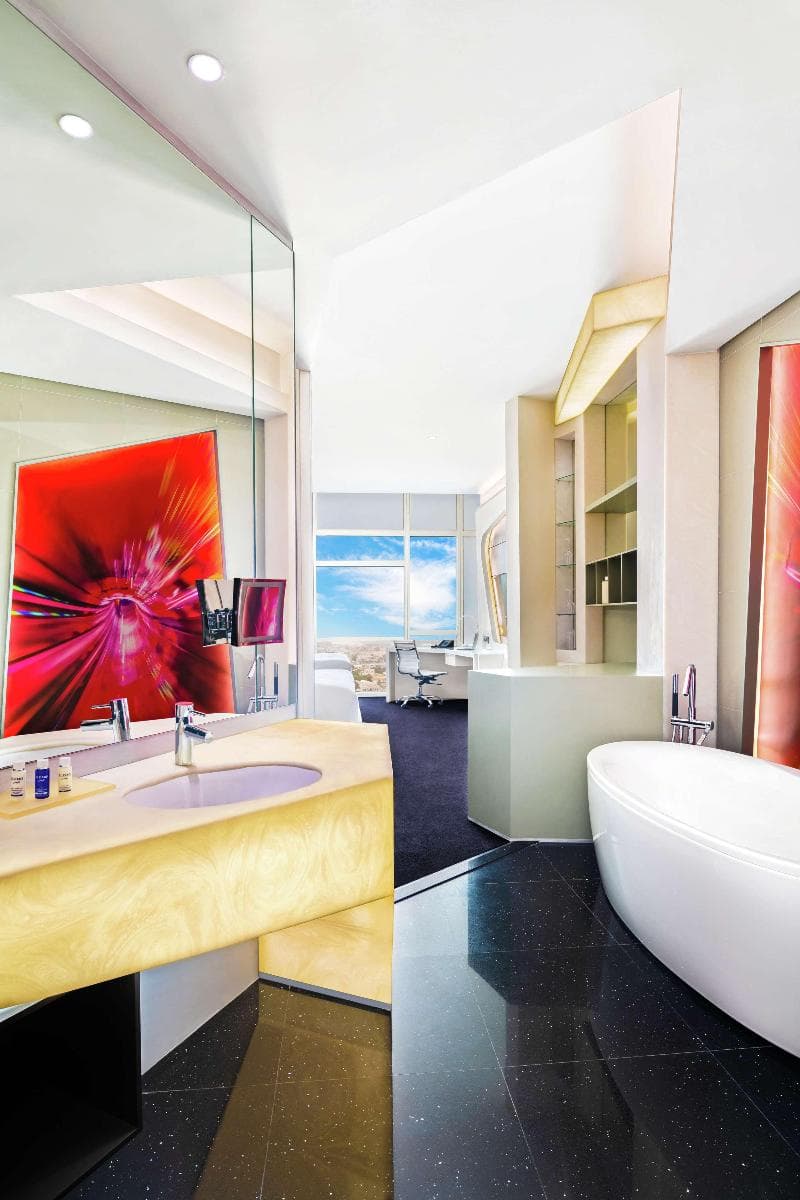 V Hotel Dubai, Curio Collection By Hilton 4
