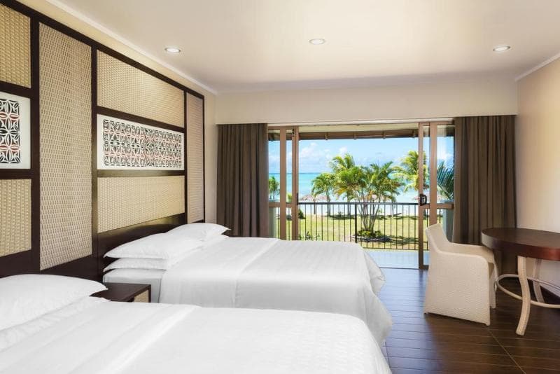 Sheraton Samoa Beach Resort 4