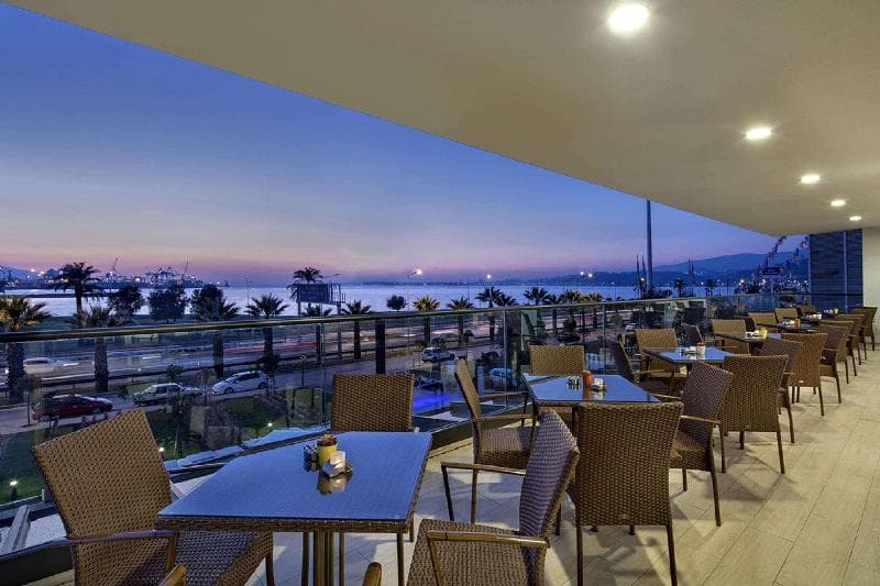 Hilton Garden Inn Izmir Bayrakli 2