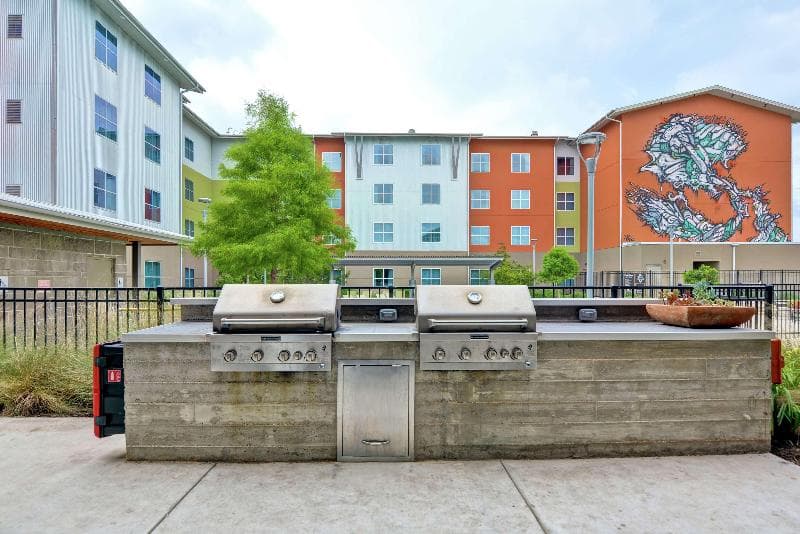 Homewood Suites by Hilton TechRidge Parmer @ I-35 3