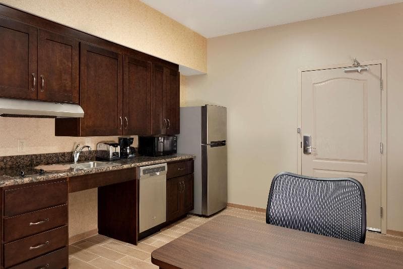 Homewood Suites by Hilton Kalamazoo-Portage 3