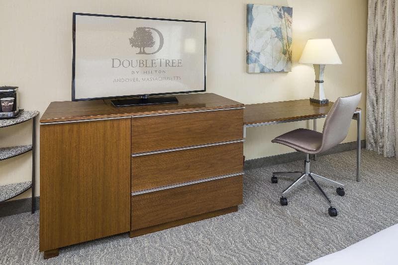 DoubleTree by Hilton Boston - Andover 5