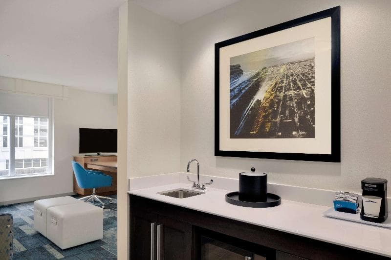Hampton Inn & Suites Rosemont Chicago O'Hare 5